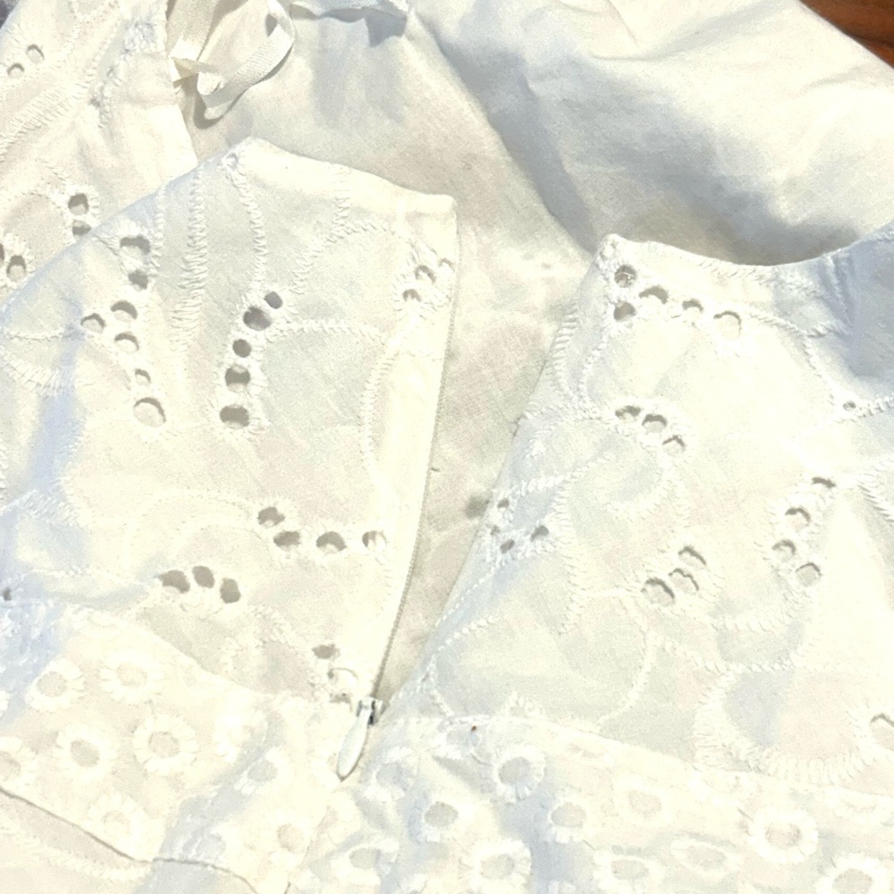 Vanessa Fox White Eyelet Sleeveless Sundress with Halter Neckline - Picture 5 of 9